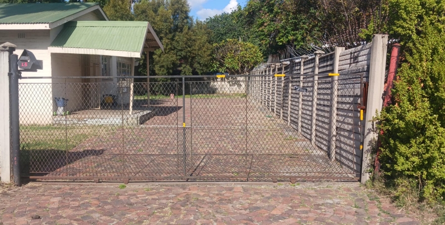 2 Bedroom Property for Sale in Oos Einde North West